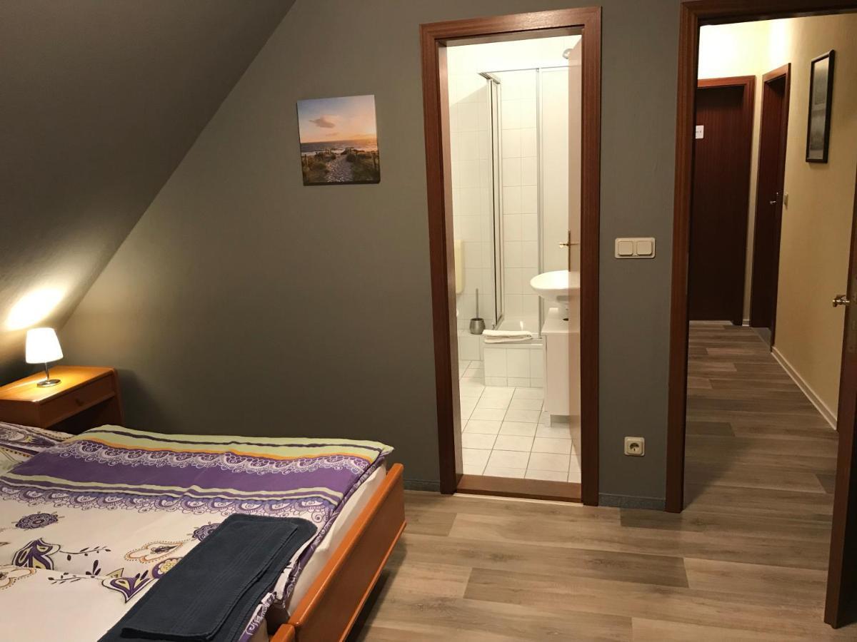 Pension Am Stadtrand Zerbst エクステリア 写真